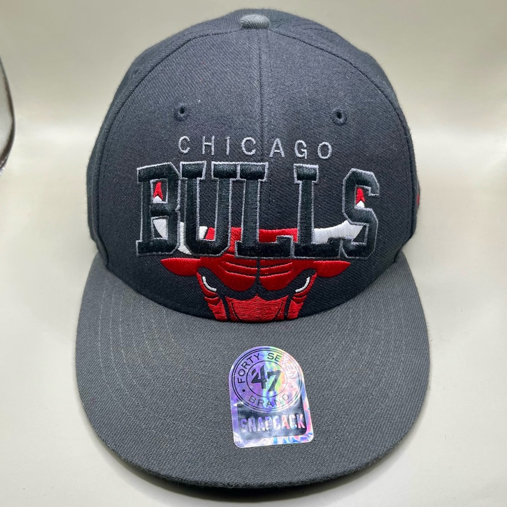 Chicago Bulls ‘47 Brand Snapback Hat Black‎ Red Grey NBA Adjustable Cap NWOT